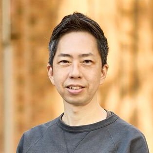 藏本龍介